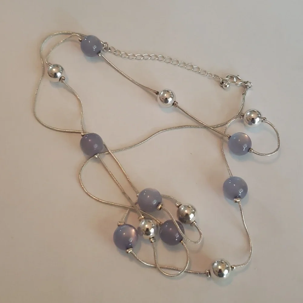 Vintage Necklace with silver tone and lavender  beads